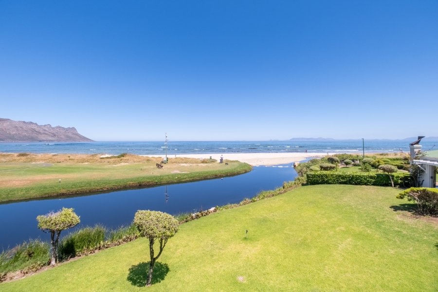 4 Bedroom Property for Sale in Greenways Golf Estate Western Cape